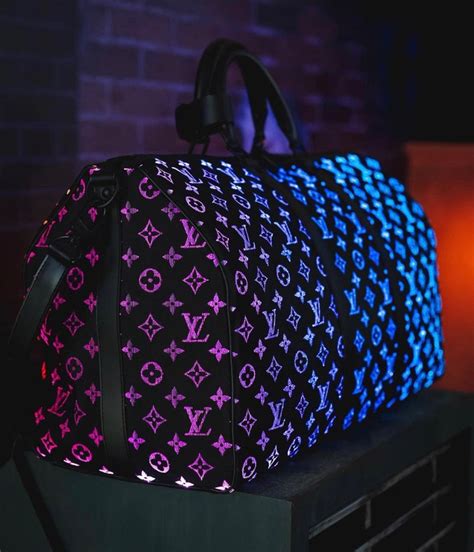 lv bag light up